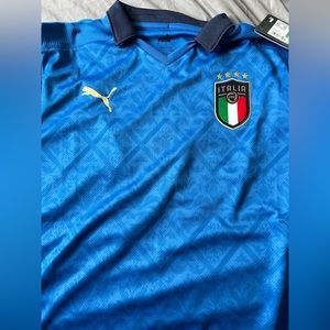 Brand new never worn / Italy soccer jersey